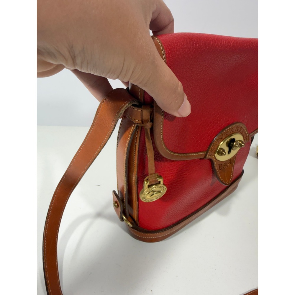 Dooney & Bourke Vintage All Weather Leather Crossbody Bag Red Tan USA Made - Picture 3 of 16